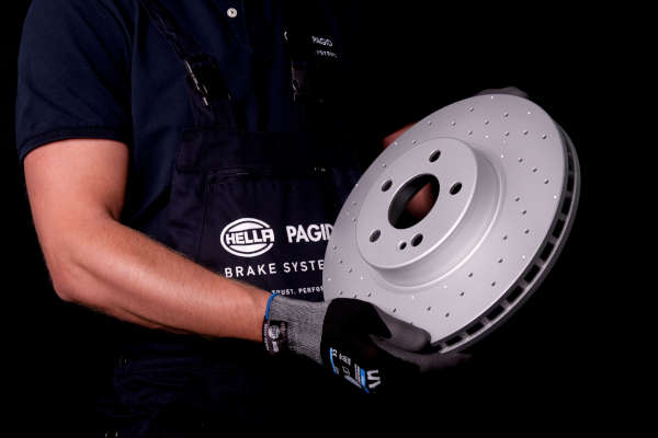 Check-up Media HELLA Pagid Mercedes-Benz disc brakes