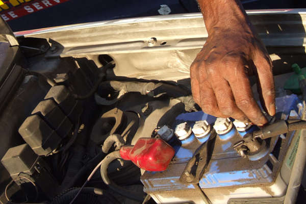 Check-up Media battery replacement