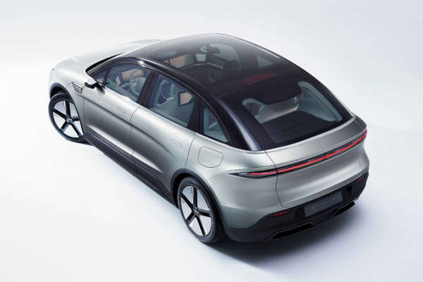 Check-up Media Sony Vision-S 02 rear