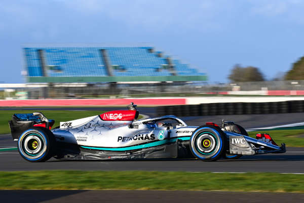 Check-up Media Spies Hecker Mercedes-AMG Petronas Formula One Team b