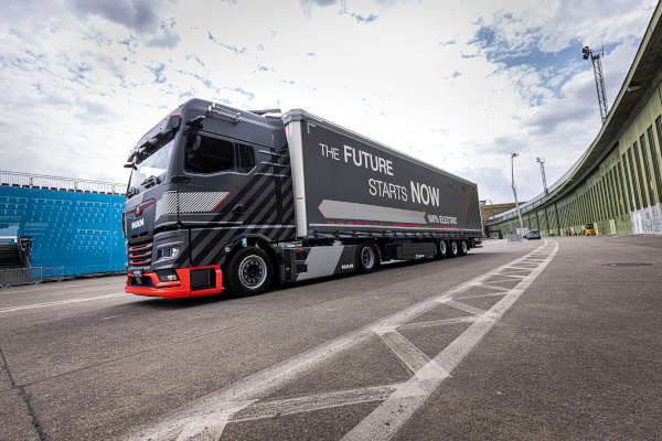 Check-up Media MAN Truck & Bus e-truck Berlim 2