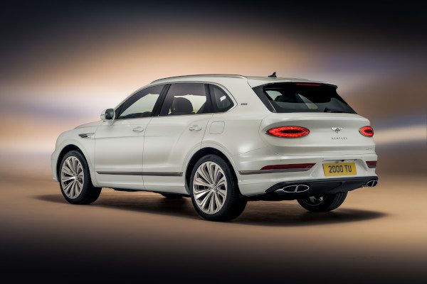 Check-up Media Bentley Bentayga Odyssean Edition rear