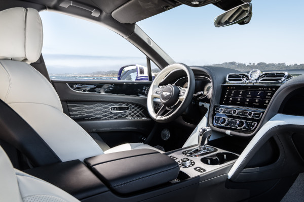 Check-up Media Bentley Bentayga EWB Mulliner 2