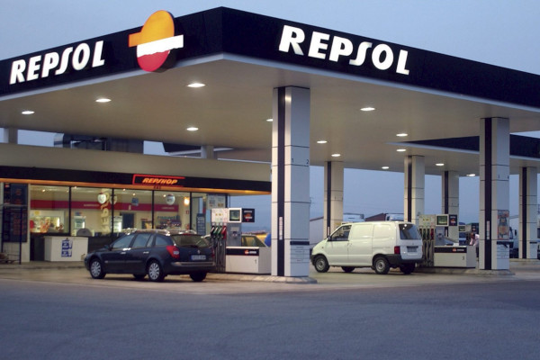 Check-up Media Repsol service station