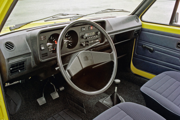 Check-up Media VW Golf Mk1 interior