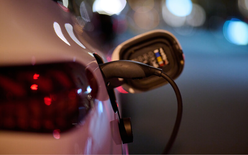 Check-up Media electric car