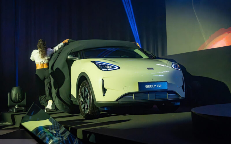 Check-up Media Geely E2 stage