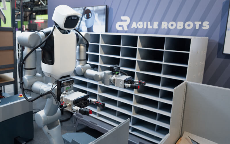 Check-up Media Agile Robots 2