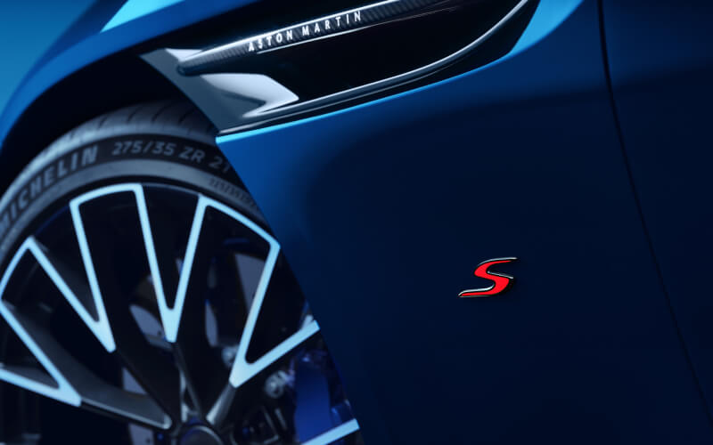 Check-up Media Aston Martin DB12 S detail