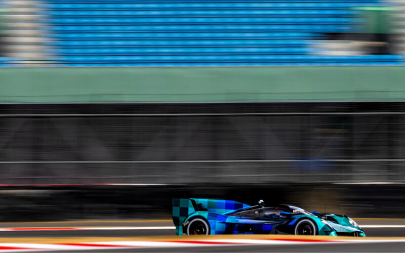 Check-up Media Aston Martin THOR 3