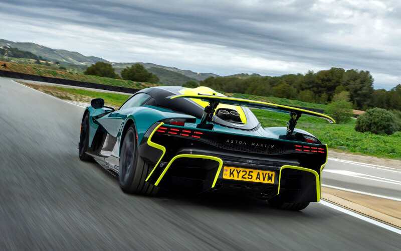 Check-up Media Aston Martin Valhalla rear