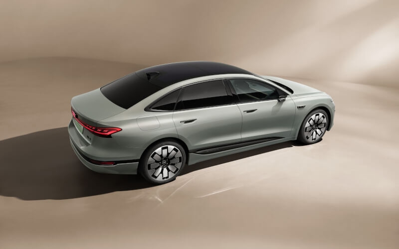 Check-up Media Audi A6L e-tron