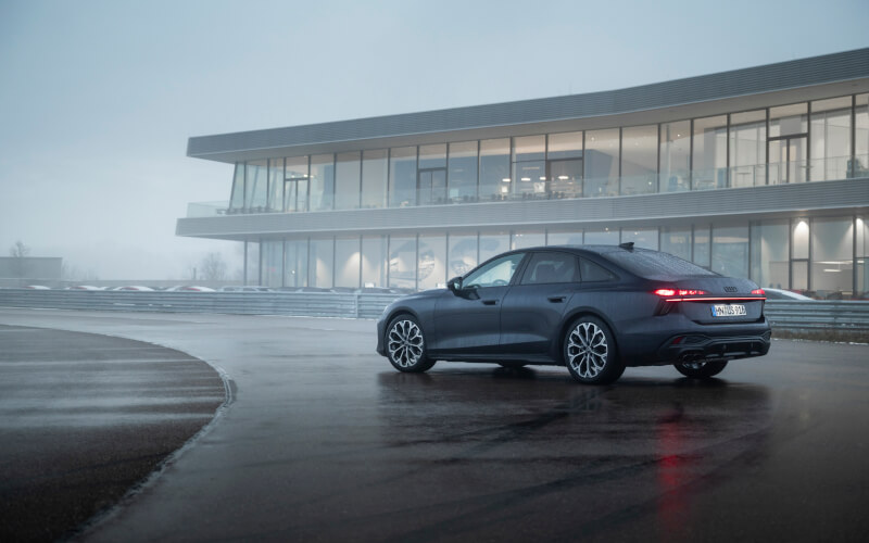 Check-up Media Audi A6 V6 TDI rear