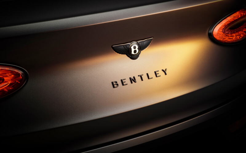 Check-up Media Bentley Bentayga S Black Edition