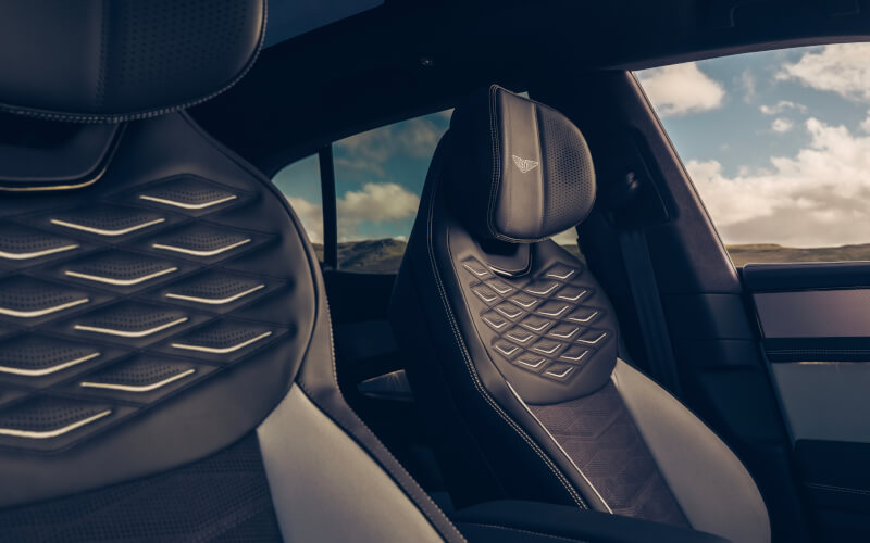 Check-up Media Bentley Torcal First Editon seats