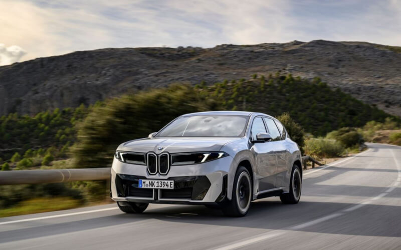 Check-up Media BMW iX3