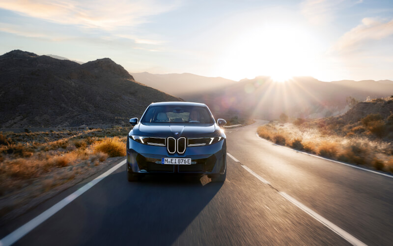 Check-up Media BMW iX3