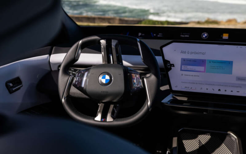 Check-up Media BMW iX3 interior