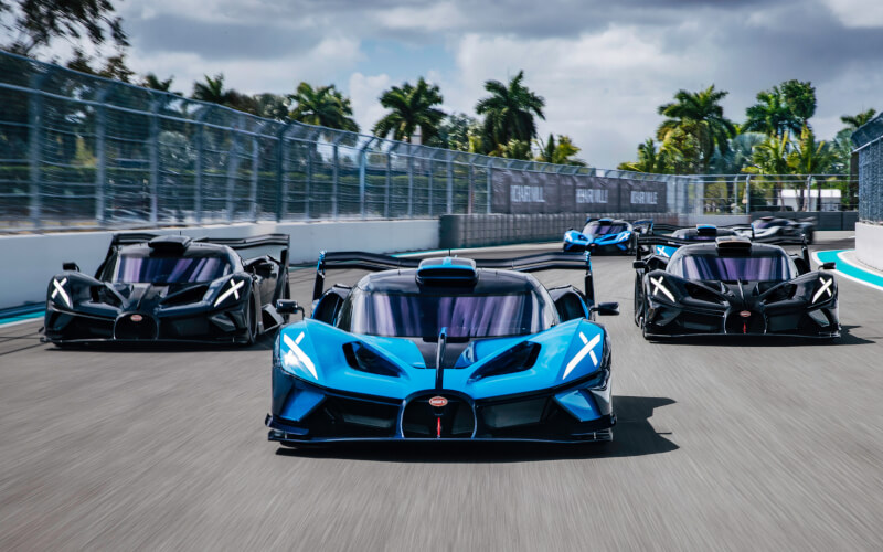 Check-up Media Bugatti Bolide Miami
