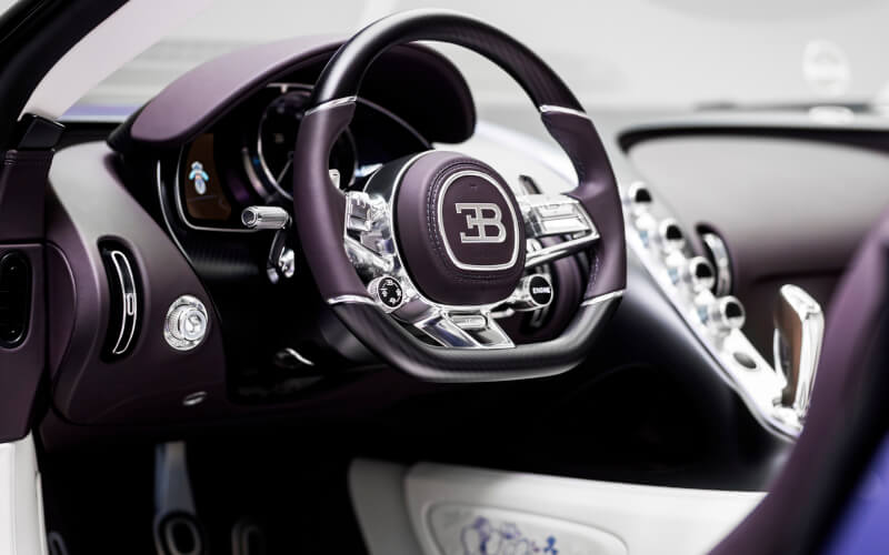 Check-up Media Bugatti W16 Mistral “Caroline” interior