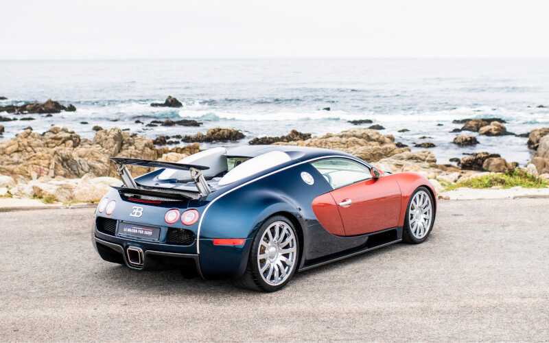 Check-up Media Bugatti Veyron rear