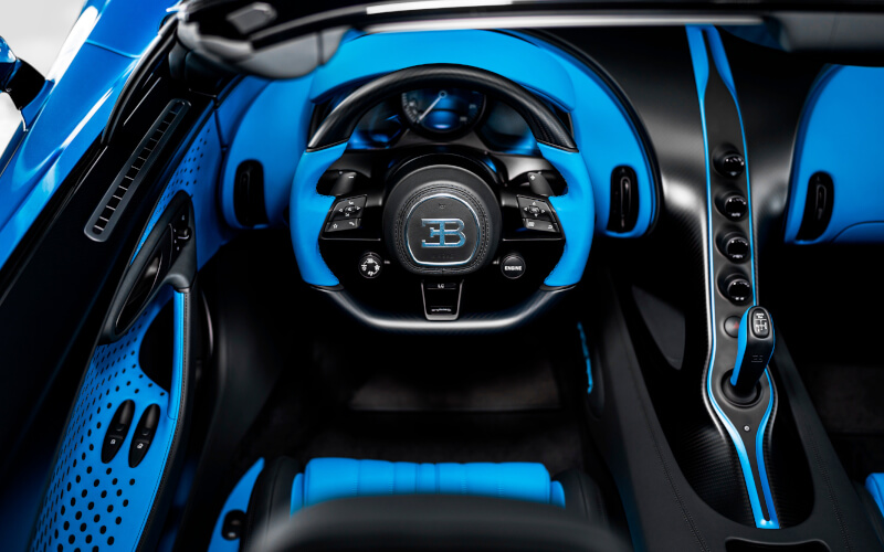 Check-up Media Bugatti W16 Mistral Fly Bug INTERIOR