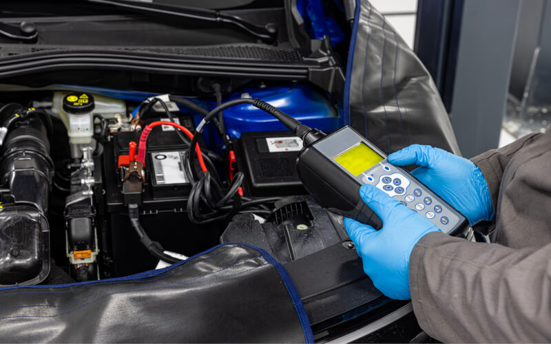 Check-up Media battery car checking