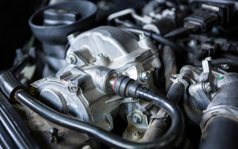 Check-up Media car engine