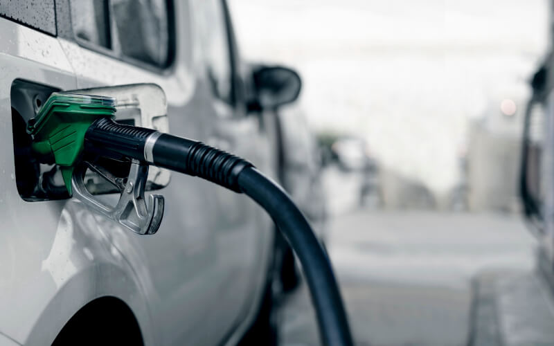 Check-up Media car refuelling