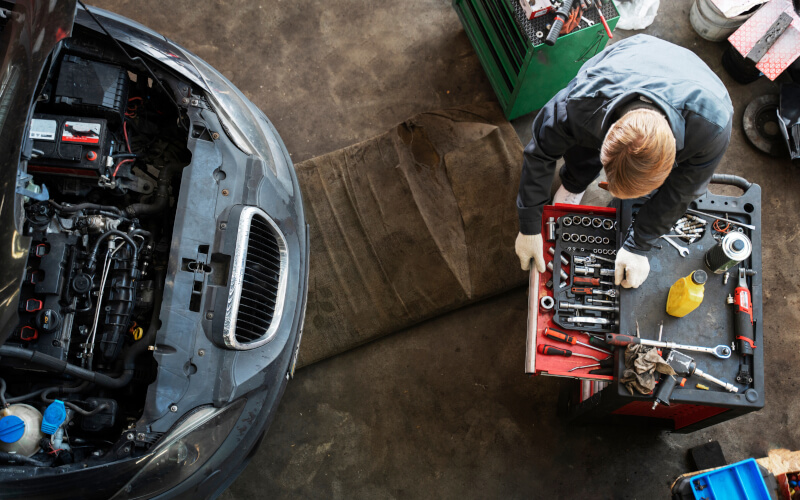Check-up Media car repair