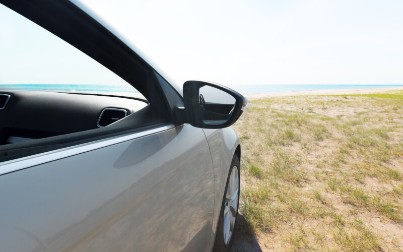 Check-up Media car window open