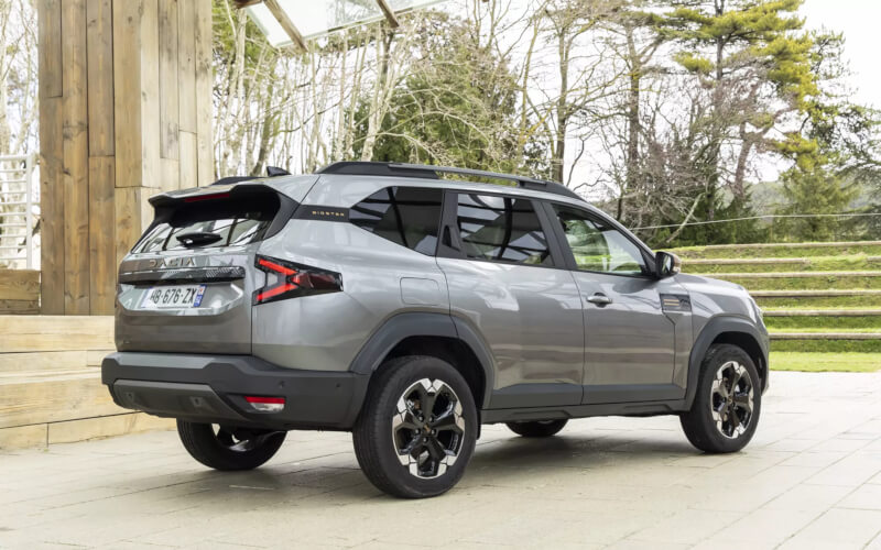 Check-up Media Dacia Bigster rear