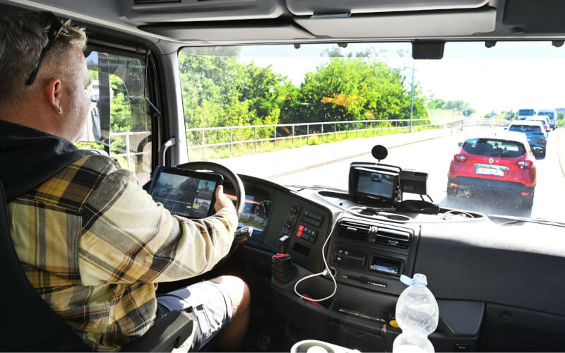 Check-up Media DEKRA driver distraction 3