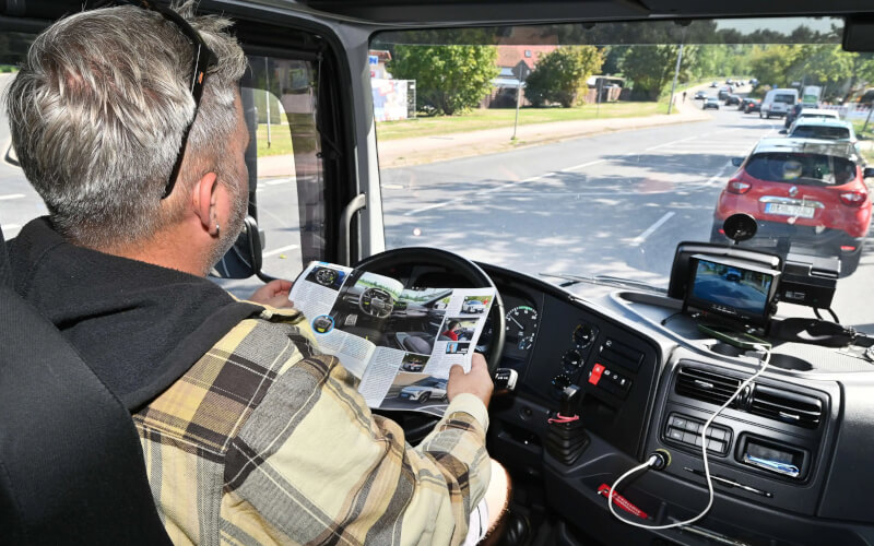 Check-up Media DEKRA driver distraction 4