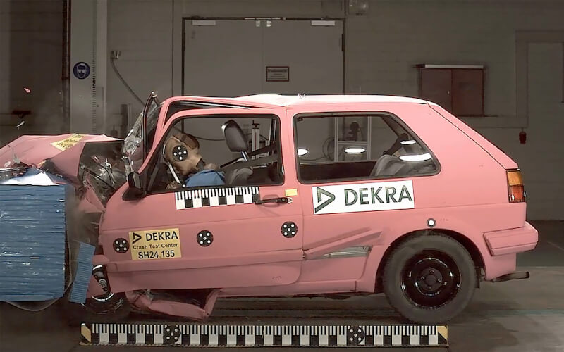 Check-up Media DEKRA VW Golf II crash-test 3