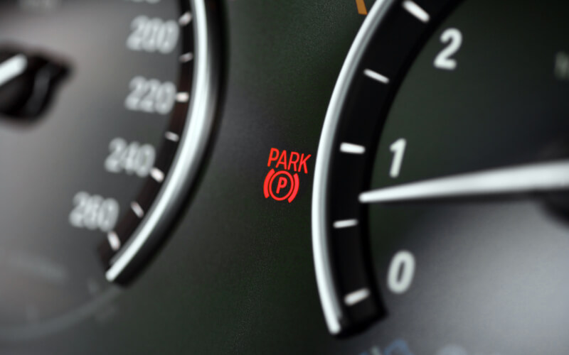 Check-up Media electric parking brake light