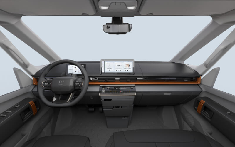 Check-up Media Farizon SuperVAN interior