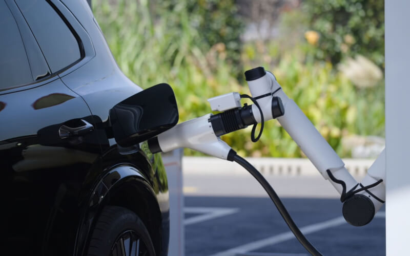 Check-up Media Geely charging technology