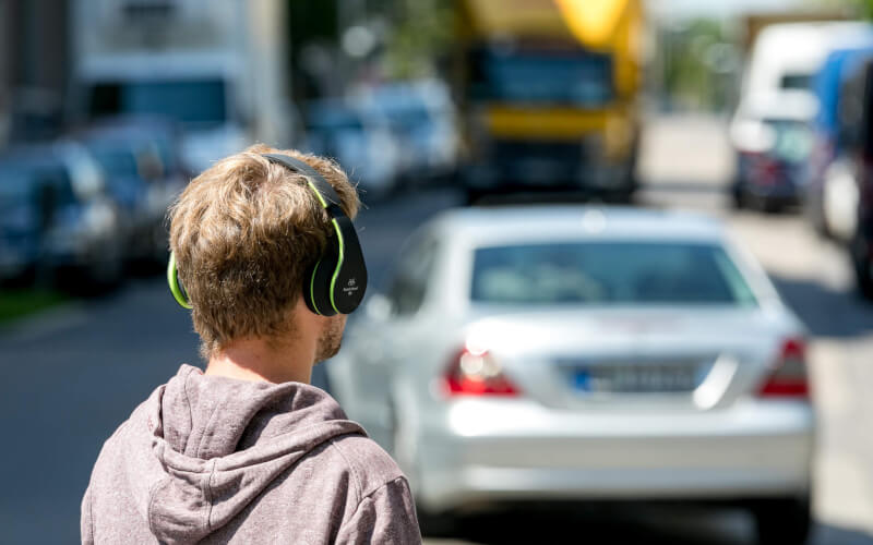 Check-up Media headphones