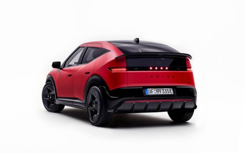 Check-up Media Hyundai IONIQ 3 rear