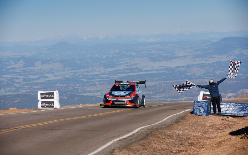 Check-up Media Hyundai Pikes Peak 2