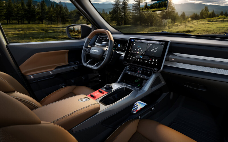 Check-up Media Jeep Recon 2026 interior