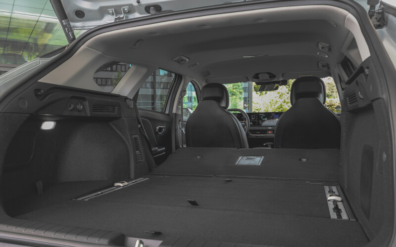 Check-up Media Kia K4 Sportswagon boot