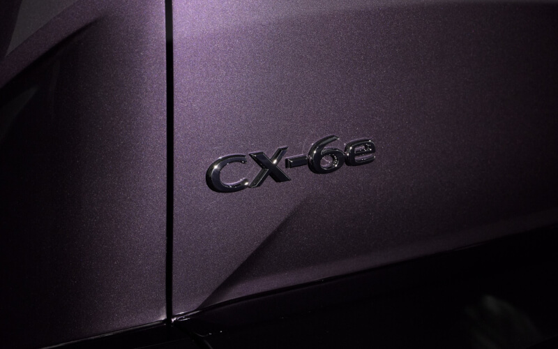 Check-up Media Mazda CX-6e logo