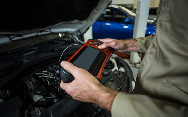 Check-up Media mechanic voltimeter