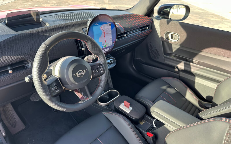 Check-up Media MINI Cooper S JCW interior