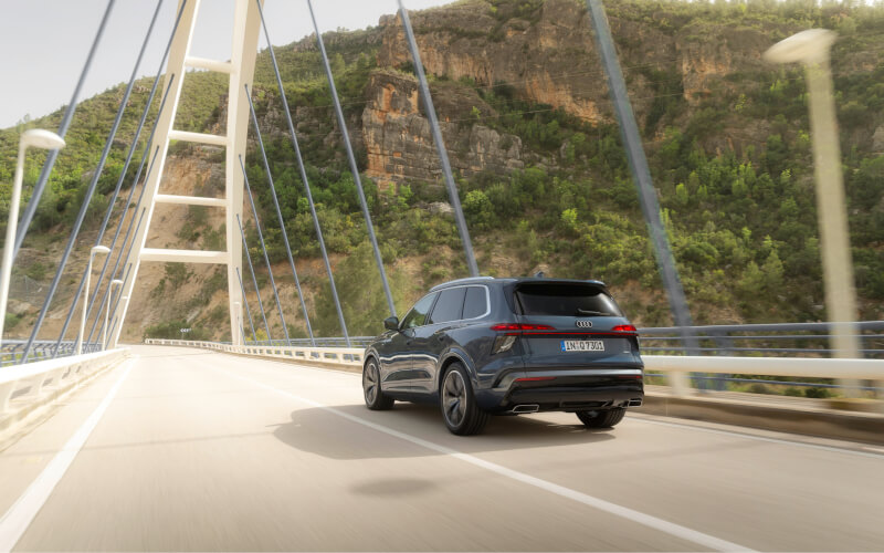 Check-up Media new Audi Q7 rear