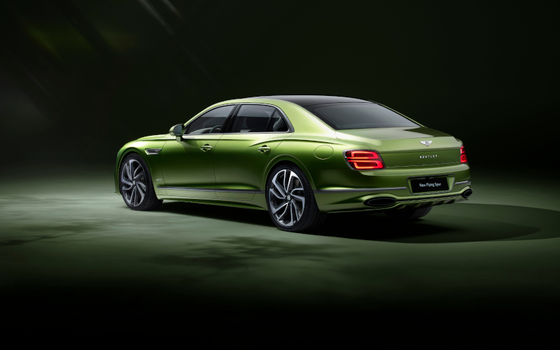 Check-up Media new Bentley Flying Spur rear studio