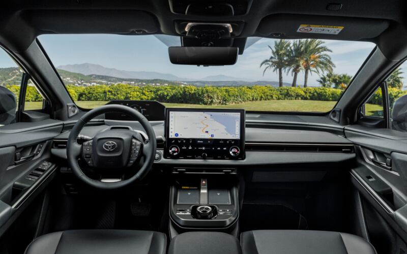 Check-up Media new Toyota bZ4X interior