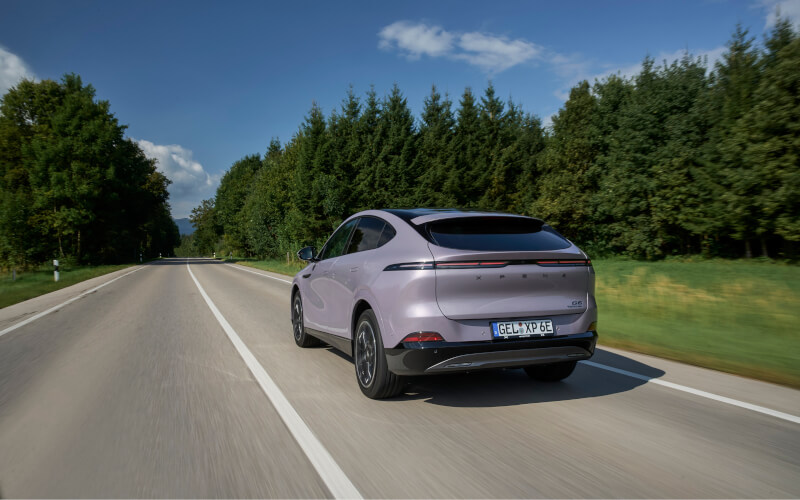 Check-up Media new XPENG G6 rear